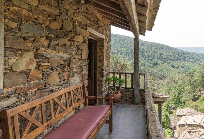 הוסטל Cerdeira  Home For Creativity