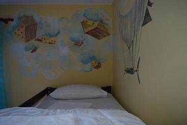 Arka Hostel