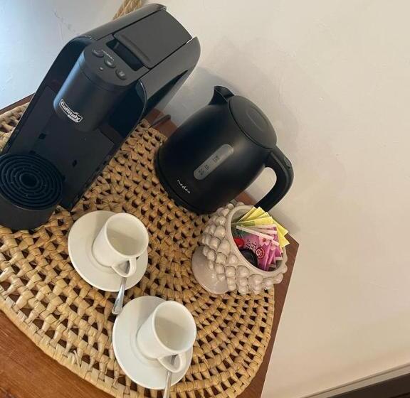 تختخواب و صبحانه Ai Dammusi Rooms