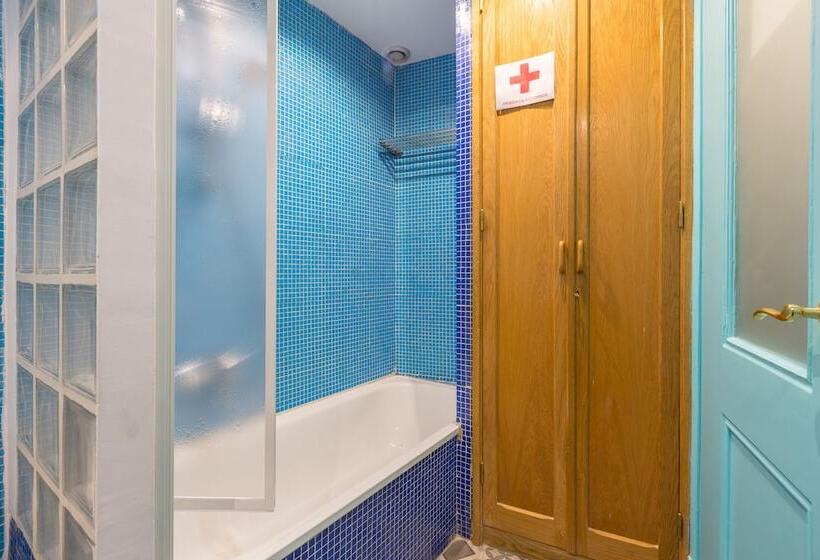 تختخواب و صبحانه C&o Guest House Lisbon