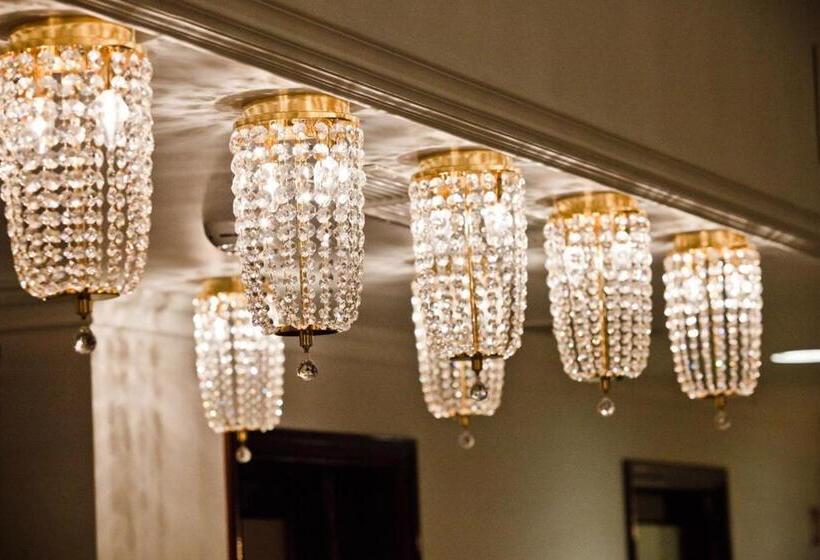 ベッドアンドブレックファースト Guest Accommodation Atrium Gulin