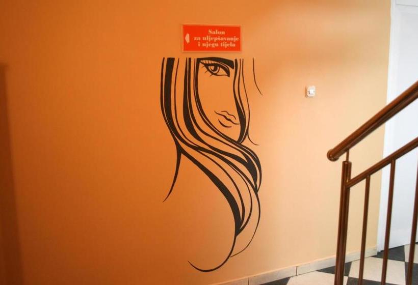 مبيت وإفطار Rooms Centar