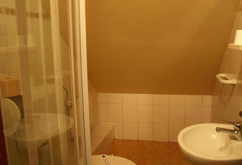 مبيت وإفطار Rooms Centar