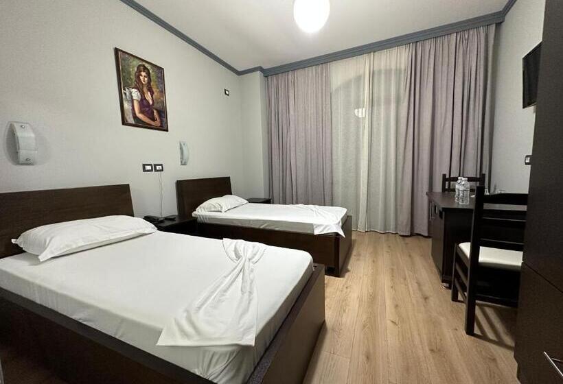 مبيت وإفطار Panorama Hotel Central