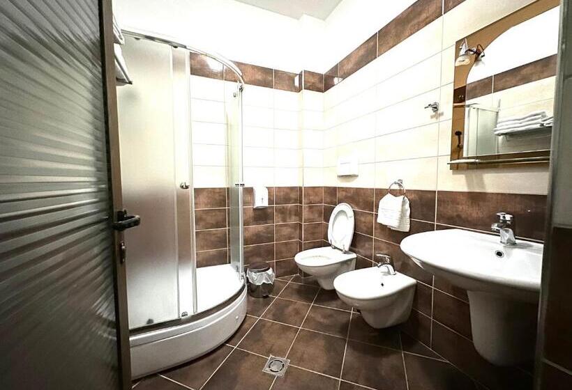 مبيت وإفطار Panorama Hotel Central