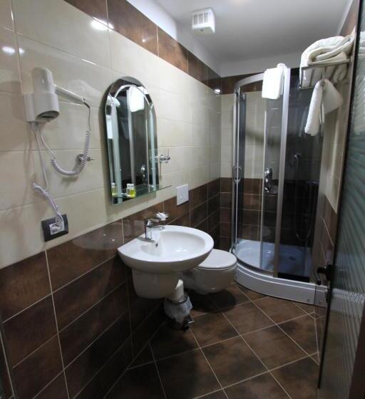 مبيت وإفطار Panorama Hotel Central