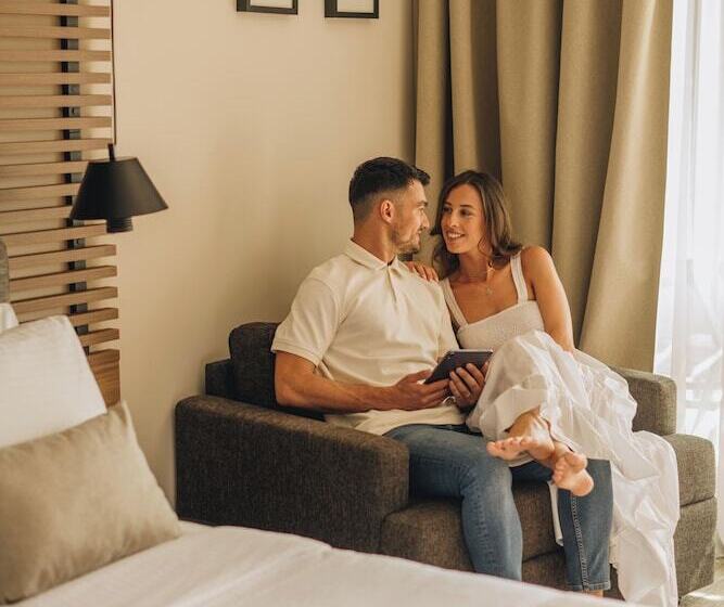 צימר San Servolo Wellness Resort   Adults Only