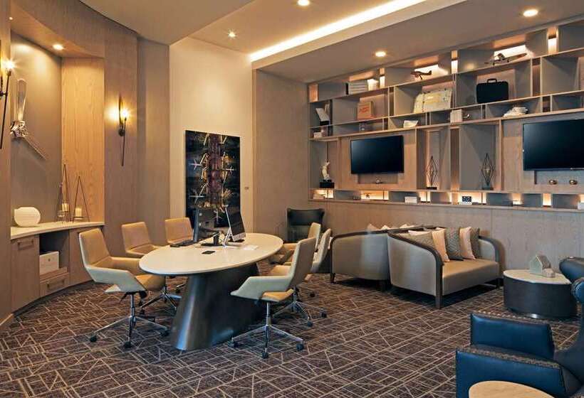 H Hotel Los Angeles, Curio Collection By Hilton