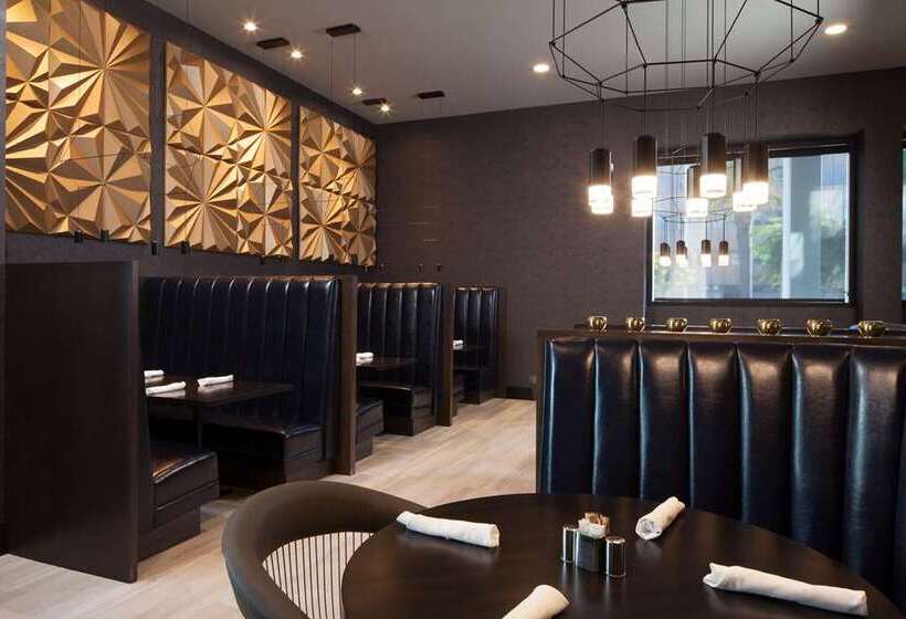 H Hotel Los Angeles, Curio Collection By Hilton