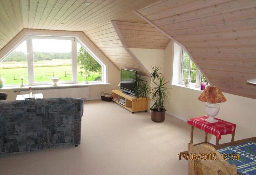 Хостел Bakkegården Homestay