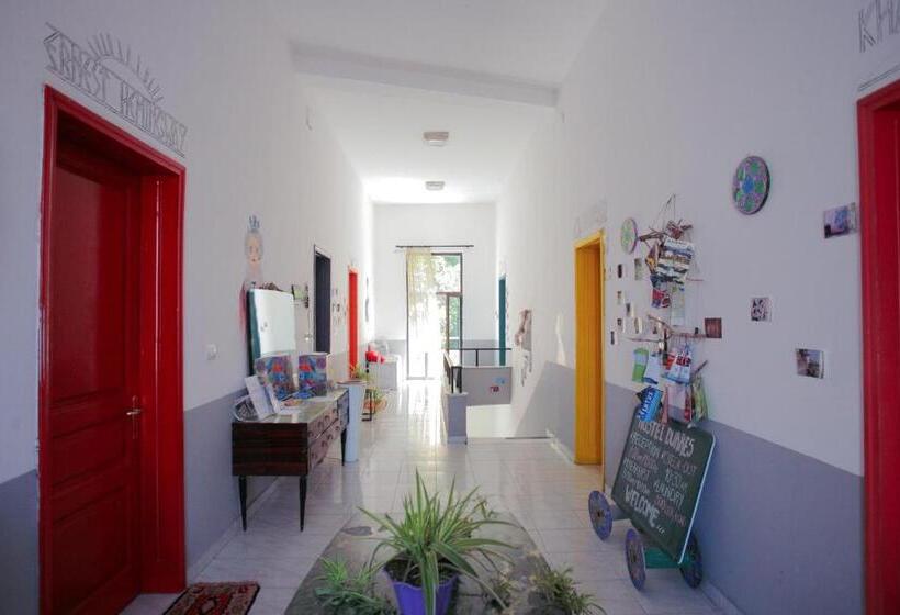 Hostel Durres
