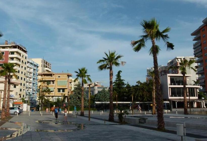 Hostel Durres