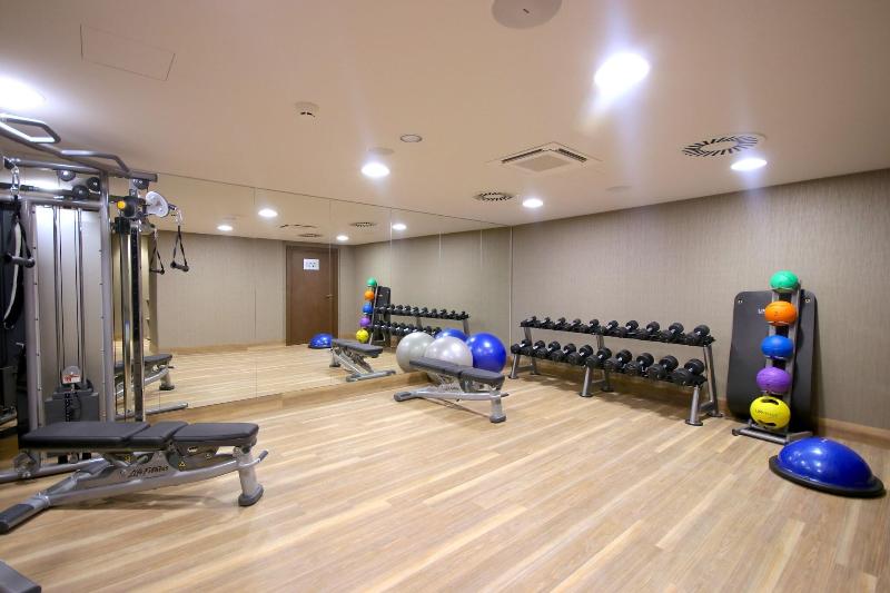 Ac Hotel By Marriott Wroclaw