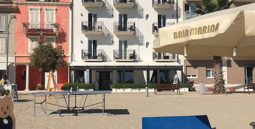 בית מלון כפרי Baia Marina