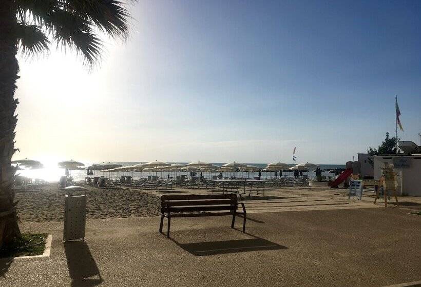 בית מלון כפרי Baia Marina