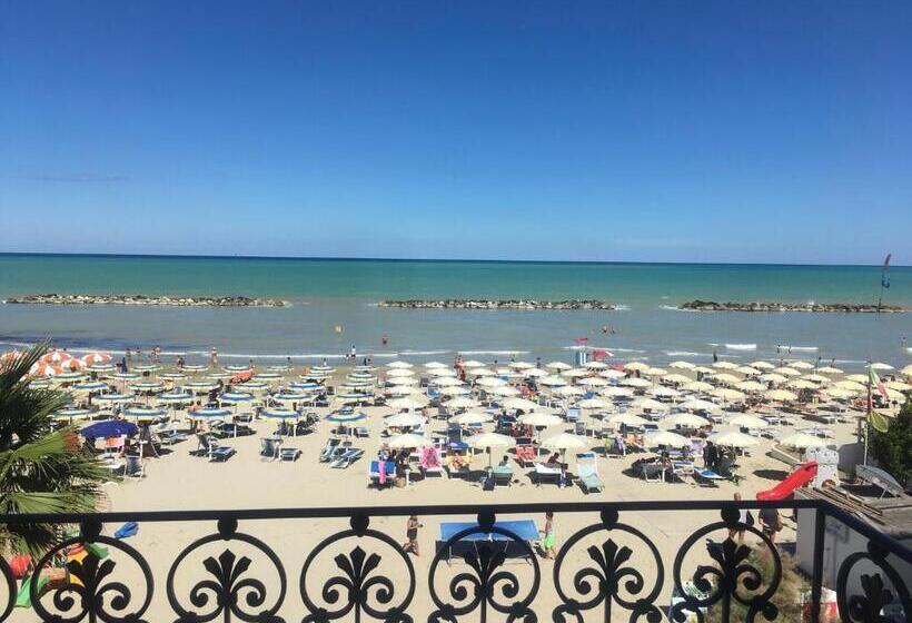 בית מלון כפרי Baia Marina