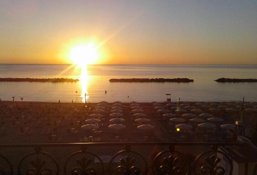 בית מלון כפרי Baia Marina