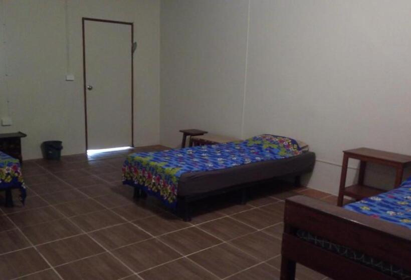 هتل Bluepango Guest House