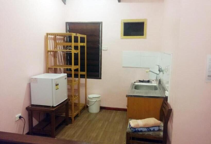 هتل Bluepango Guest House