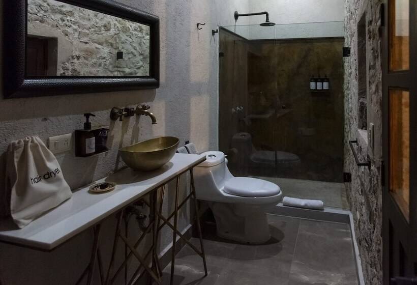 هتل Casa Andreu