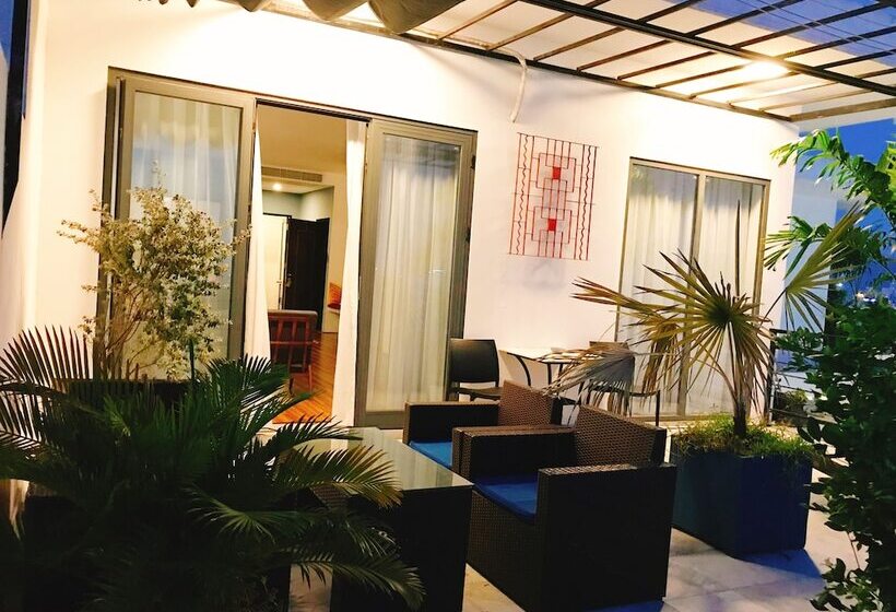 هتل Danang Boutique