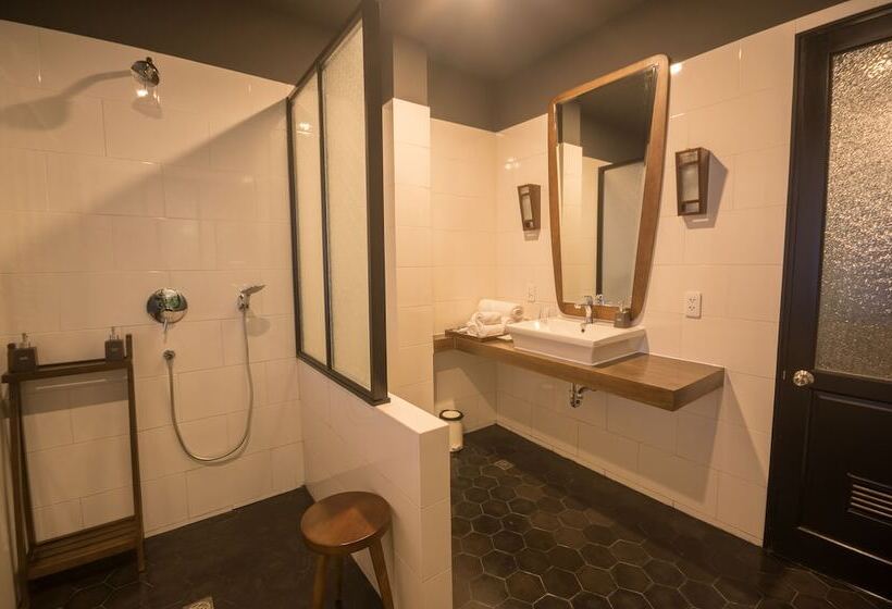 هتل Danang Boutique