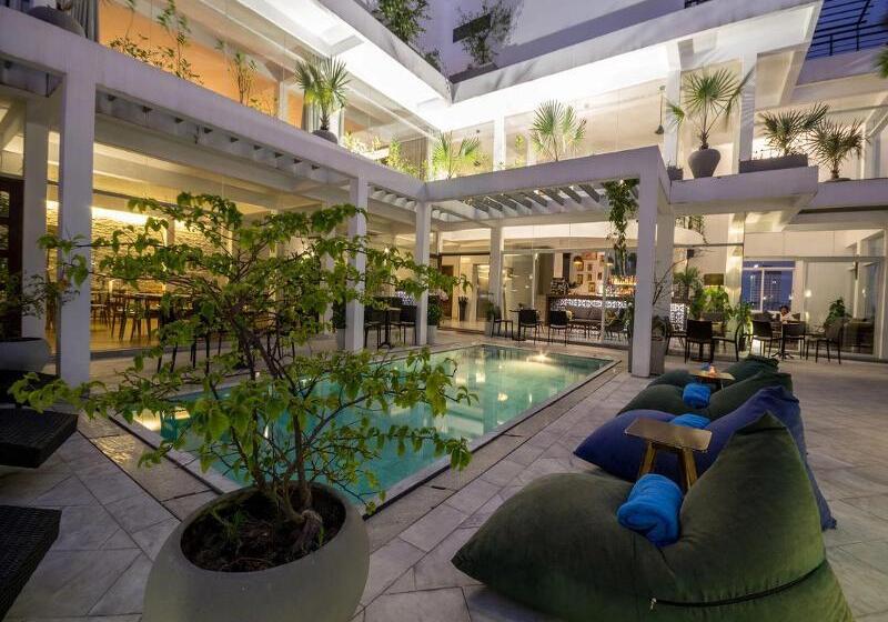 هتل Danang Boutique