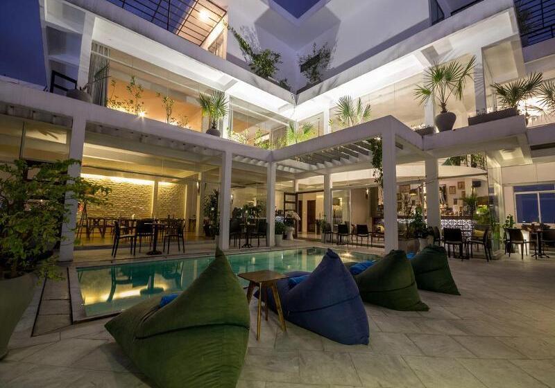 هتل Danang Boutique