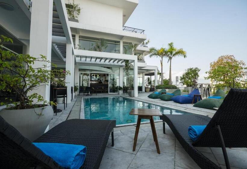 هتل Danang Boutique