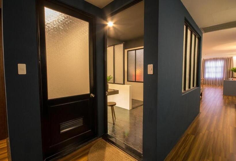 هتل Danang Boutique