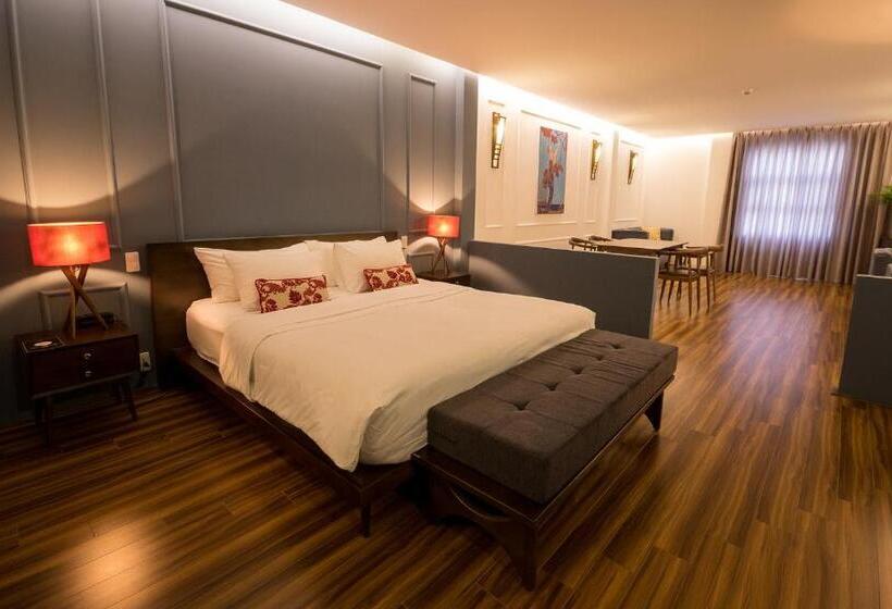 هتل Danang Boutique