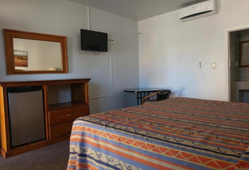 Отель Del Camino