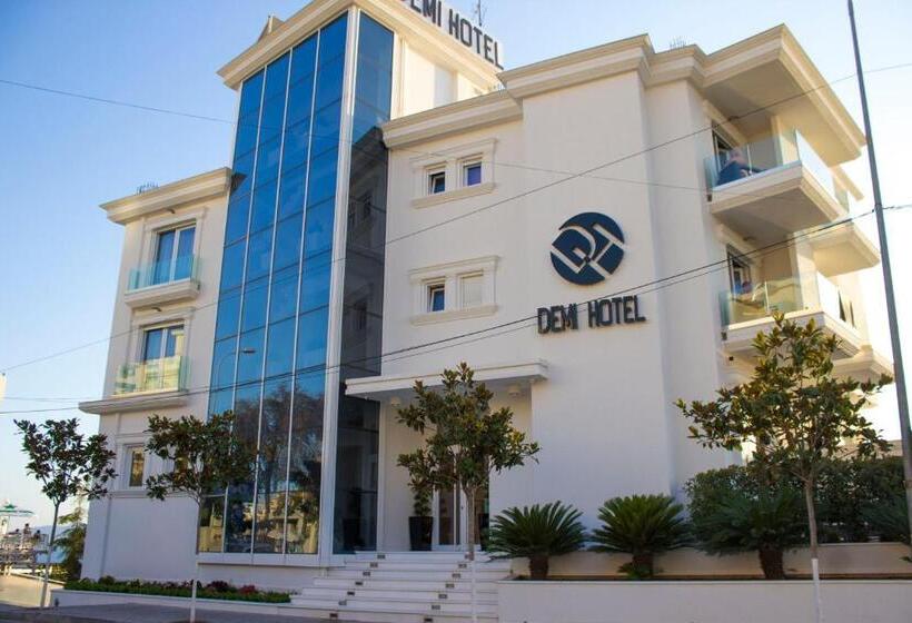فندق Demi