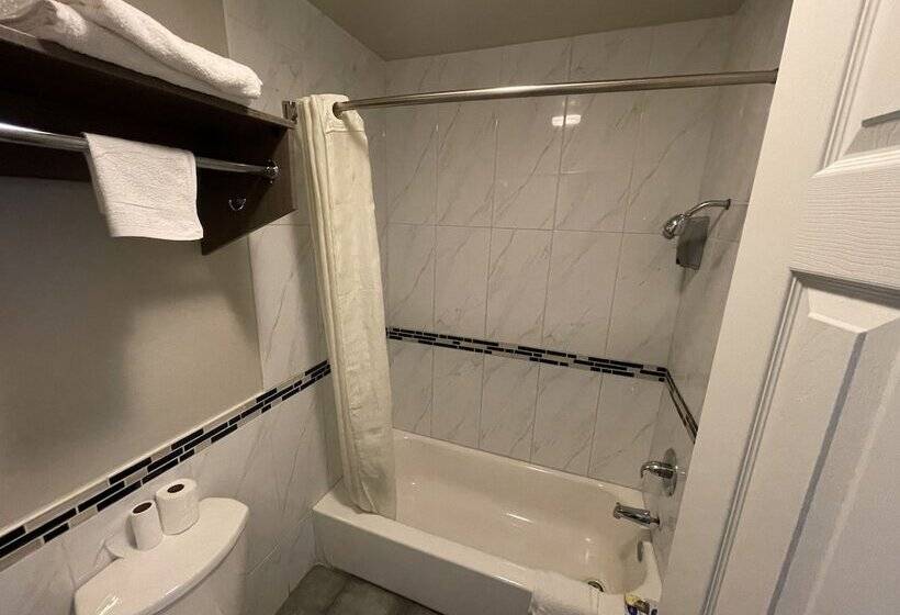 Отель Simplestay Suites   San Bernardino