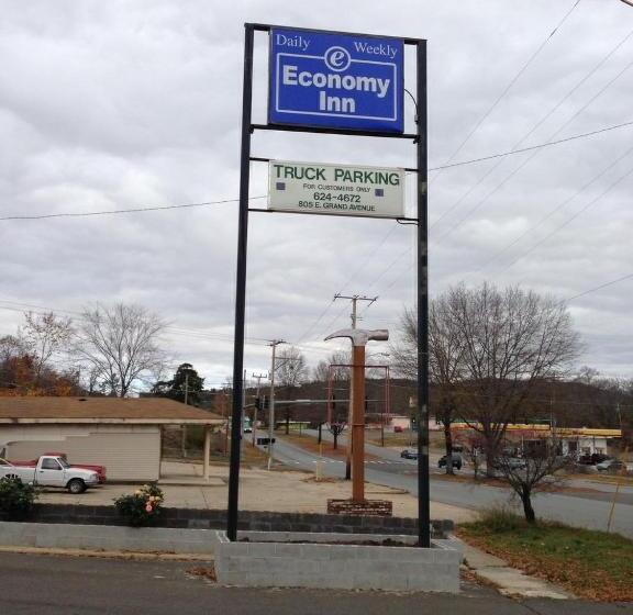 فندق Economy Inn Hot Springs
