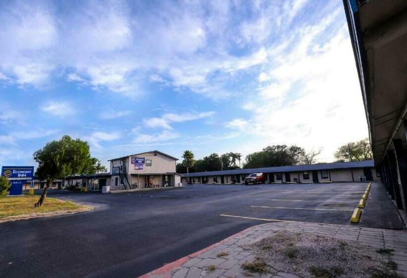 호텔 Economy Inn Kingsville