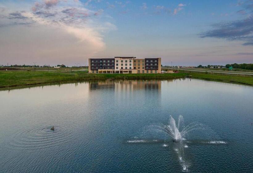 فندق Fairfield Inn & Suites By Marriott Des Moines Altoona