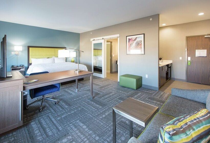 בית מלון כפרי Hampton Inn & Suites Stroud