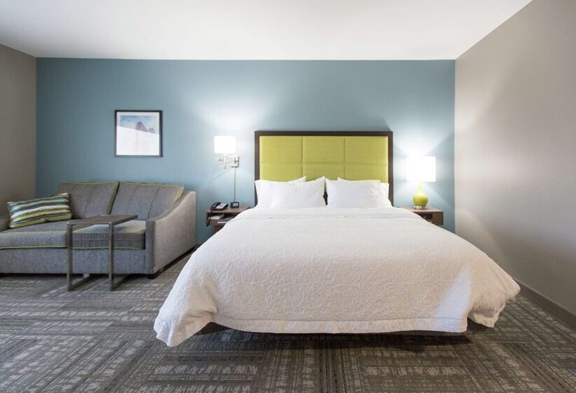 בית מלון כפרי Hampton Inn & Suites Stroud