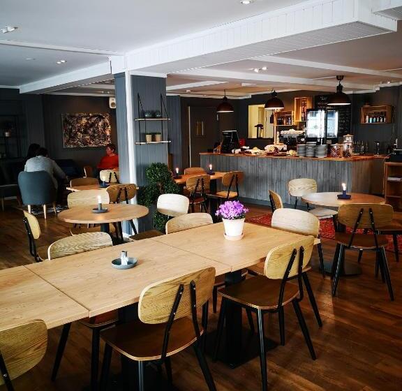 酒店 Henningsvær Guesthouse