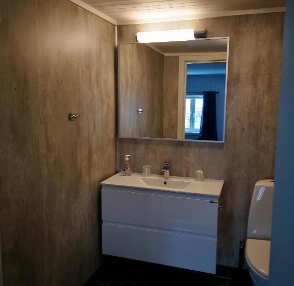 酒店 Henningsvær Guesthouse