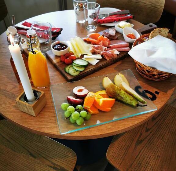 酒店 Henningsvær Guesthouse