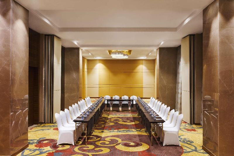 Отель Hilton Garden Inn Lucknow