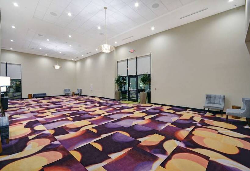 فندق Home2 Suites By Hilton Dallas Desoto