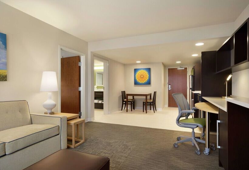 فندق Home2 Suites By Hilton Leavenworth Downtown