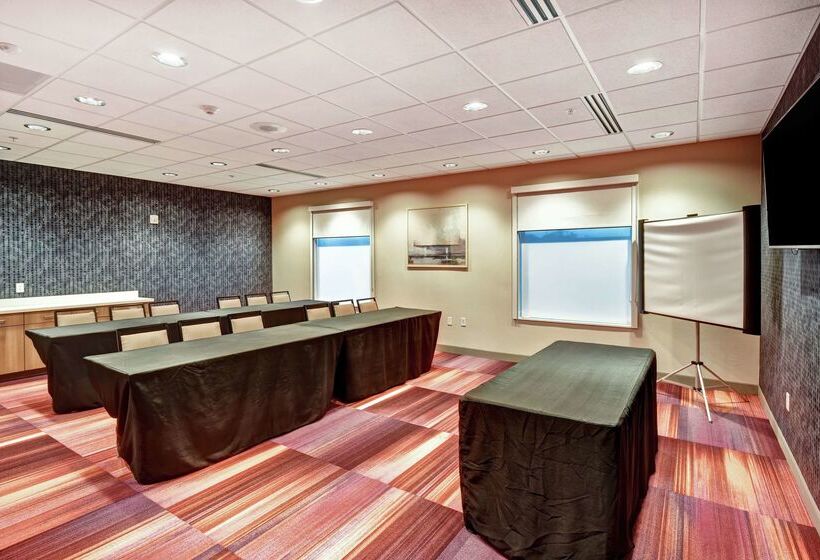 酒店 Home2 Suites By Hilton Springfield North