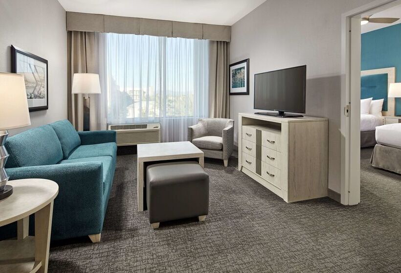 فندق Homewood Suites By Hilton Long Beach Airport