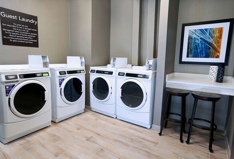 ホテル Homewood Suites By Hilton West Fargo Sanford Medical Center