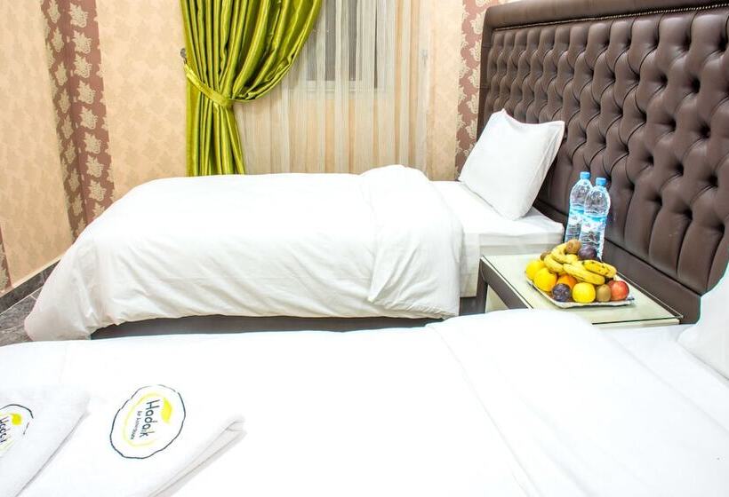 هتل Hôtel Hadaik Ain Asserdoune