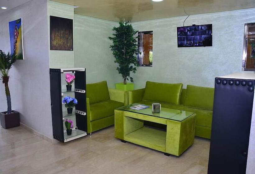 هتل Hôtel Hadaik Ain Asserdoune